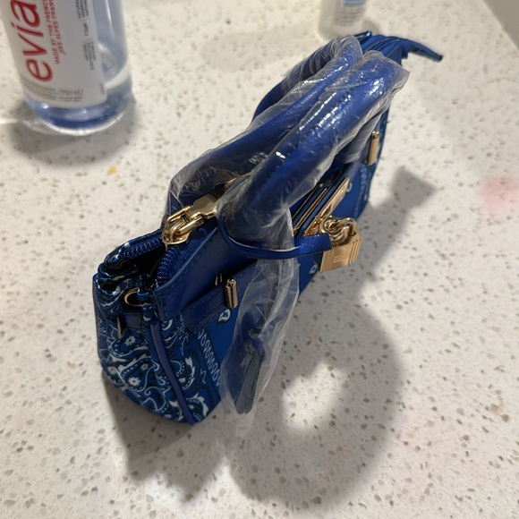 Blue bag - Picture 3 of 7